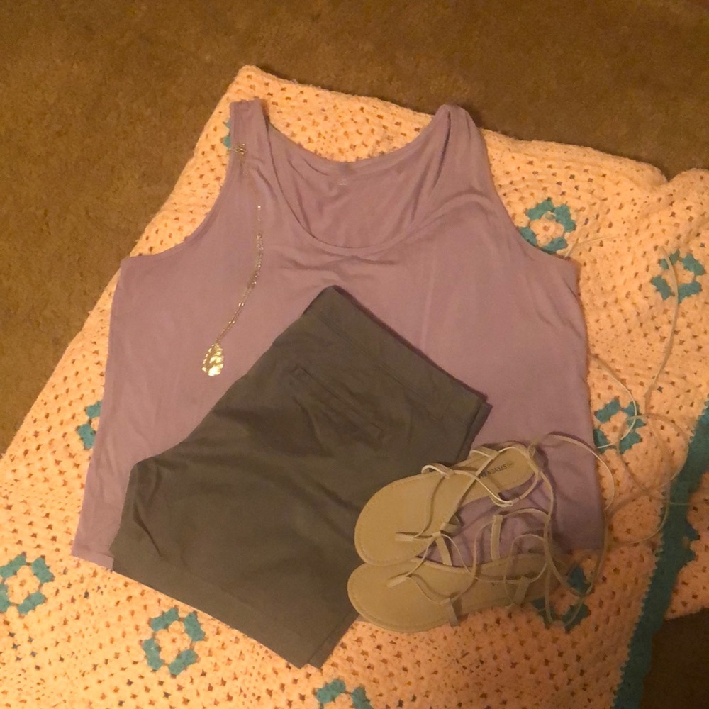 Old Navy 5” brown shorts